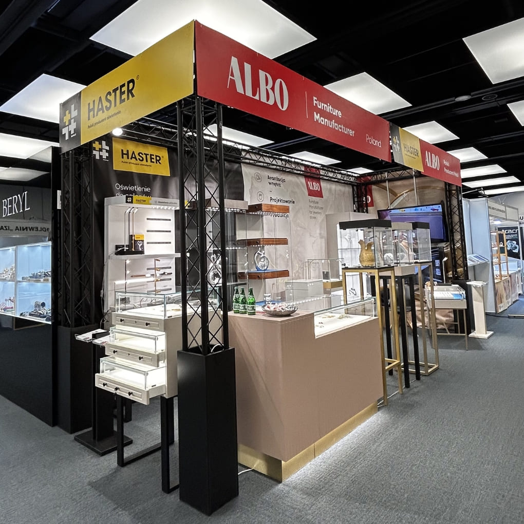 JUBINALE 2026 – Inspiracje i Nowości w Meblach Jubilerskich i Witrynach Szklanych